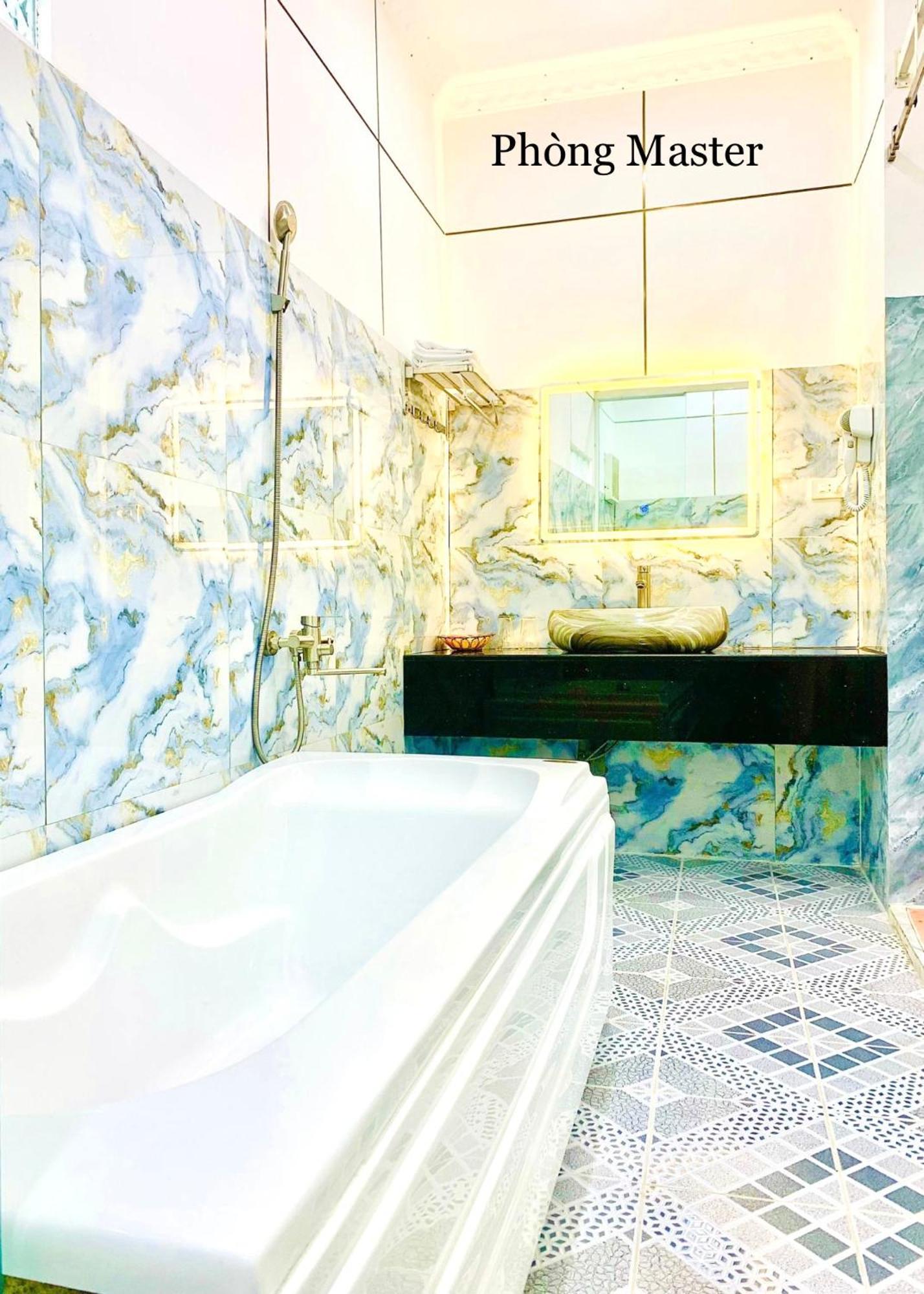 Phong Master Hotel Can Tho Bagian luar foto